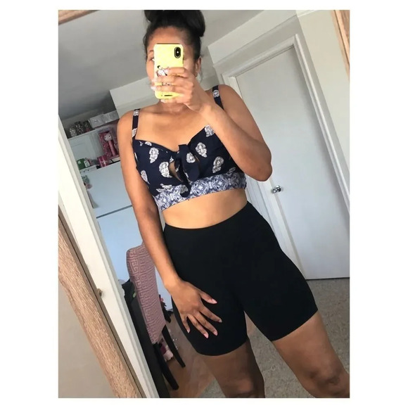 Band of Gypsies Bandana Print Crop Top - Picture 9 of 13